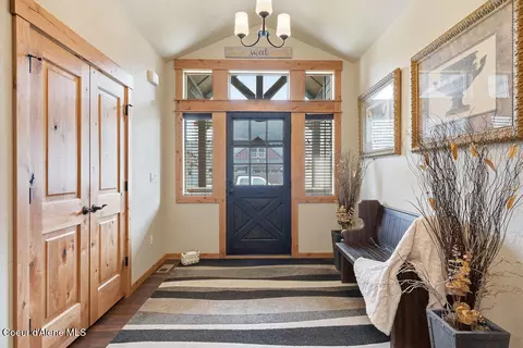 Entry Way - 966 E Hurricane Dr, Hayden, ID 83835 photo 1 of 2