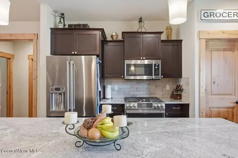 Kitchen - 966 E Hurricane Dr, Hayden, ID 83835 photo 3 of 5
