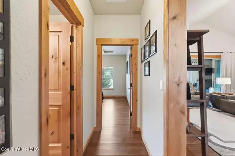 Entry Way - 966 E Hurricane Dr, Hayden, ID 83835 photo 2 of 2