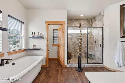 Bath - 966 E Hurricane Dr, Hayden, ID 83835 photo 1 of 5