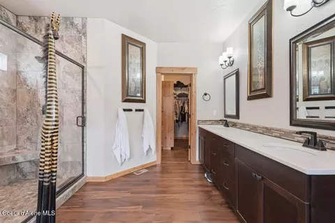 Bath - 966 E Hurricane Dr, Hayden, ID 83835 photo 2 of 5