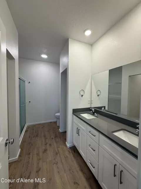 Bath - 5258 E Antares Ln, Post Falls, ID 83854 photo 4 of 7