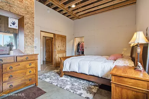 Bedroom - 2455 E War Eagle Ave, Athol, ID 83801 photo 3 of 6