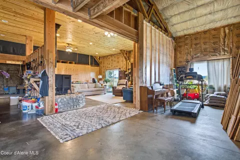 Entry Way - 2455 E War Eagle Ave, Athol, ID 83801 photo 1 of 5