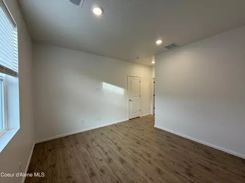 Living - 5280 E Aquila Ave, Post Falls, ID 83854 photo 6 of 7