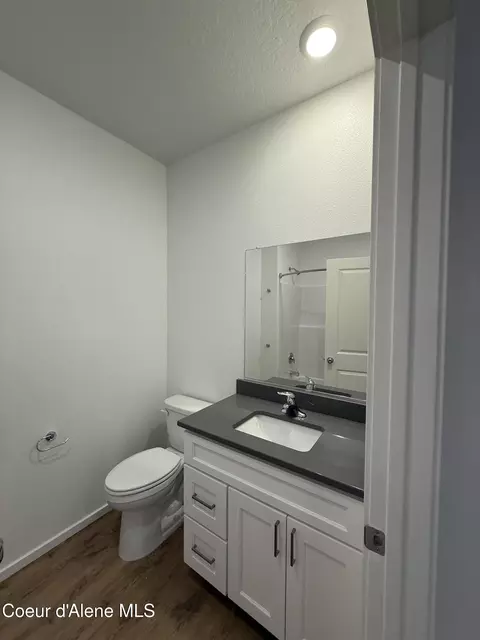 Bath - 5280 E Aquila Ave, Post Falls, ID 83854 photo 2 of 3