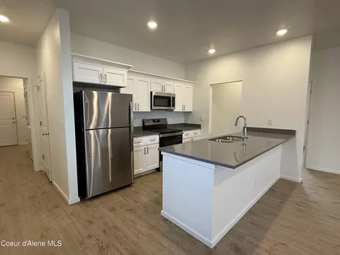 Kitchen - 5280 E Aquila Ave, Post Falls, ID 83854 photo 5 of 5