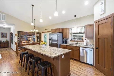 Kitchen - 31288 N Sienna Loop, Athol, ID 83801 photo 4 of 4