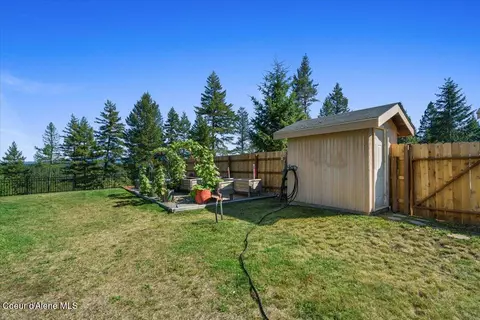 Exterior - 7497 E Forest View Rd, Athol, ID 83801 photo 6 of 13