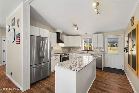 Kitchen - 7497 E Forest View Rd, Athol, ID 83801 photo 3 of 3