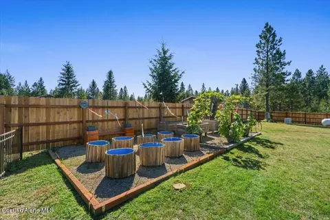 Exterior - 7497 E Forest View Rd, Athol, ID 83801 photo 4 of 13