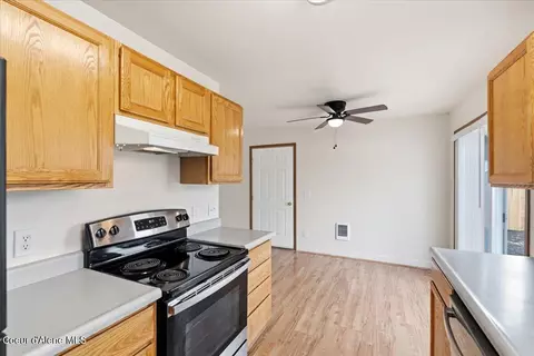 Kitchen - 1003 E Teton Ave, Post Falls, ID 83854 photo 3 of 3