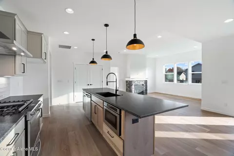 Kitchen - 1127 E Walton Ct, Post Falls, ID 83854 photo 5 of 5