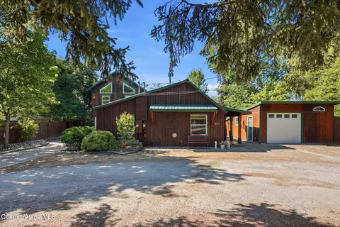 Exterior - 1601 Main St, Sandpoint, ID 83864 photo 2 of 14