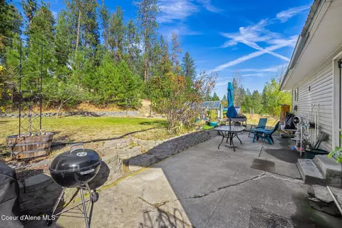 Exterior - 19459 W Riverview Dr, Post Falls, ID 83854 photo 4 of 6
