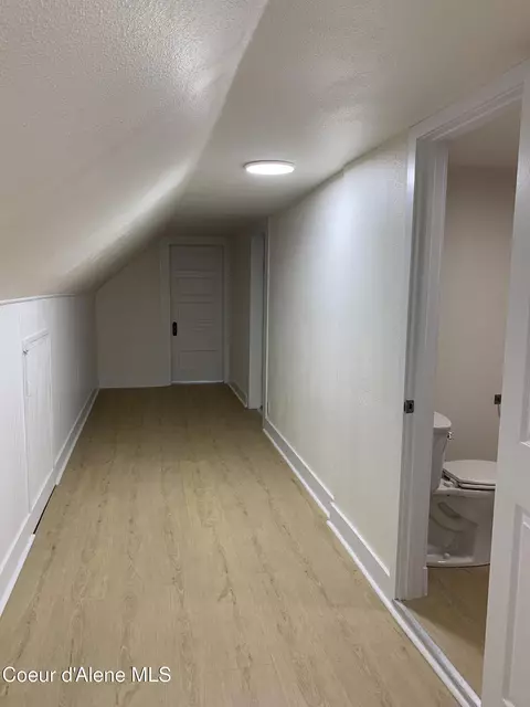 Entry Way - 106 Kellogg Ave, Kellogg, ID 83837 photo 3 of 3