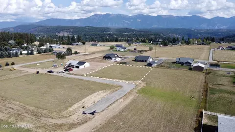 9 Moyie Street, Moyie Springs, ID 83845