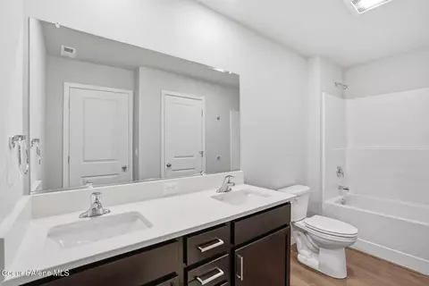 Bath - 4566 E Culpeo Ave, Post Falls, ID 83854 photo 2 of 2