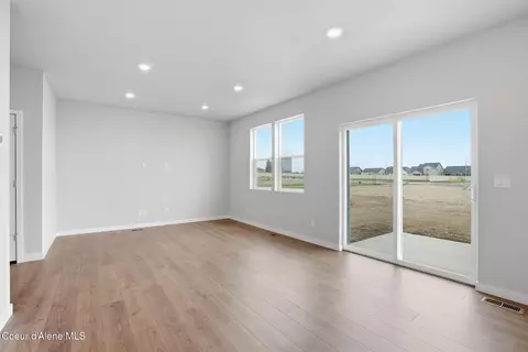Living - 4566 E Culpeo Ave, Post Falls, ID 83854 photo 1 of 4