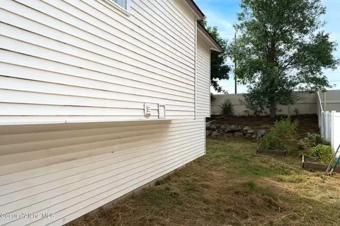 Exterior - 2526 N Alfalfa Loop, Post Falls, ID 83854 photo 5 of 8