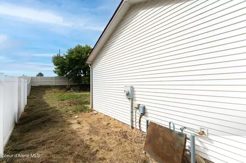 Exterior - 2526 N Alfalfa Loop, Post Falls, ID 83854 photo 4 of 8