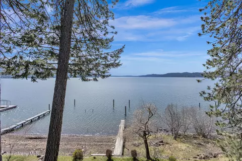 View/Area - 428 E Beachhouse Ln, Harrison, ID 83833 photo 2 of 10
