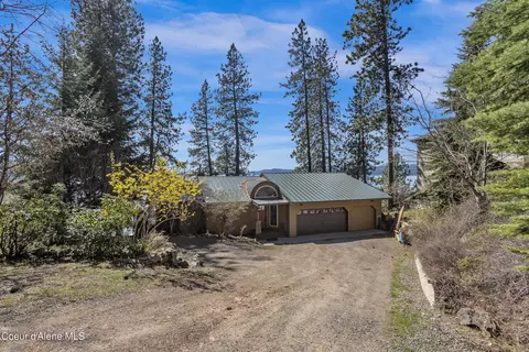 Exterior - 428 E Beachhouse Ln, Harrison, ID 83833 photo 3 of 13