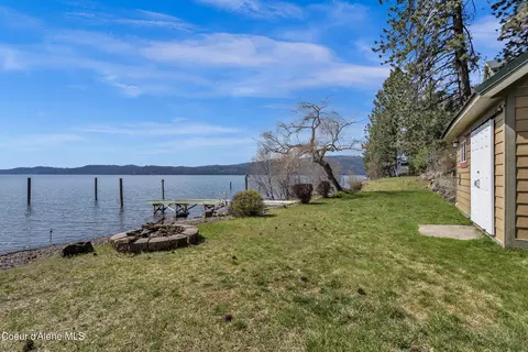 Exterior - 428 E Beachhouse Ln, Harrison, ID 83833 photo 11 of 13