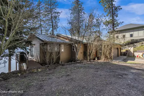 Exterior - 428 E Beachhouse Ln, Harrison, ID 83833 photo 9 of 13
