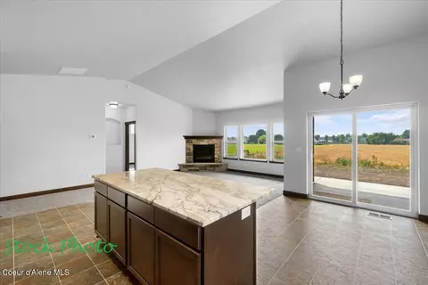 Living - 1139 Jersey St, Sandpoint, ID 83864 photo 6 of 6