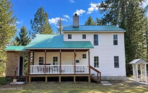 631 Wolverine Rd, Moyie Springs, ID 83845