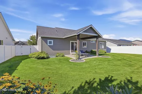 Exterior - 12090 N Gipper Loop, Rathdrum, ID 83858 photo 7 of 9