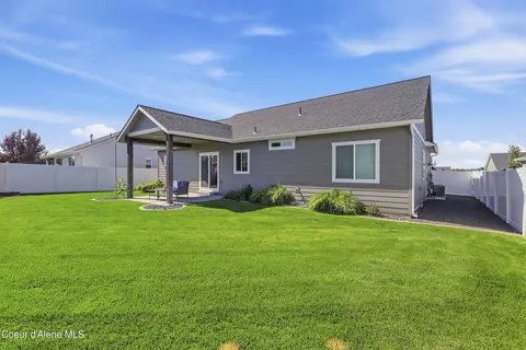 Exterior - 12090 N Gipper Loop, Rathdrum, ID 83858 photo 8 of 9