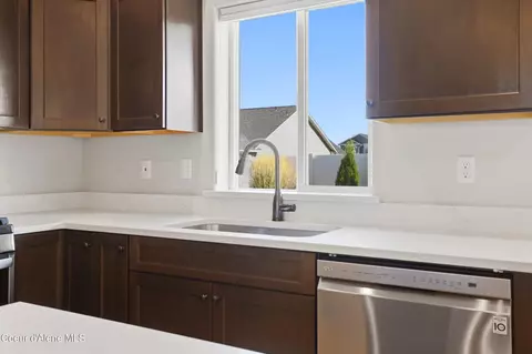 Kitchen - 12090 N Gipper Loop, Rathdrum, ID 83858 photo 3 of 3