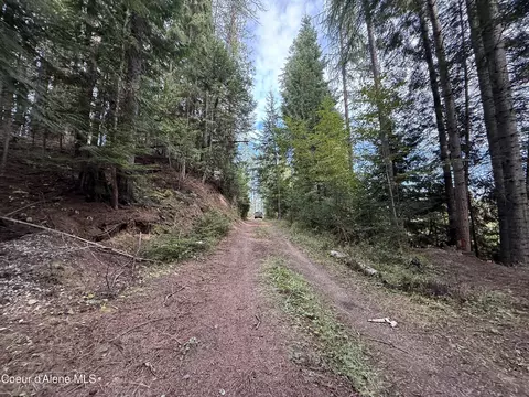 331 Fall Creek Rd, Naples, ID 83847 photo 3