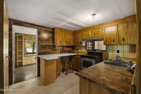 Kitchen - 343 Lightning Creek Rd, Clark Fork, ID 83811 photo 1 of 1