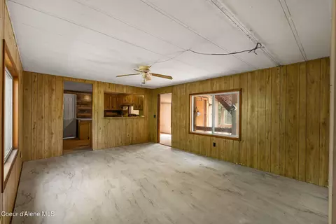 Living - 343 Lightning Creek Rd, Clark Fork, ID 83811 photo 2 of 4