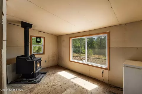 Living - 343 Lightning Creek Rd, Clark Fork, ID 83811 photo 4 of 4
