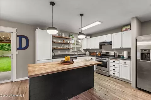 Kitchen - 2675 N Sparrow Loop, Post Falls, ID 83854 photo 1 of 2