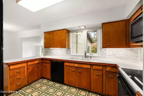 Kitchen - 1202 Birch St, Sandpoint, ID 83864 photo 1 of 3