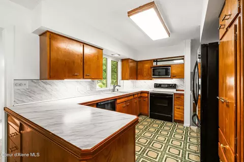 Kitchen - 1202 Birch St, Sandpoint, ID 83864 photo 2 of 3