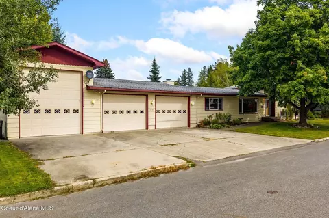 Exterior - 1202 Birch St, Sandpoint, ID 83864 photo 6 of 12
