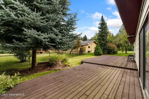 Exterior - 1202 Birch St, Sandpoint, ID 83864 photo 4 of 12