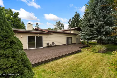 Exterior - 1202 Birch St, Sandpoint, ID 83864 photo 5 of 12
