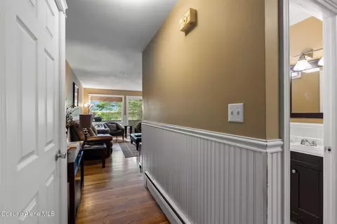 Entry Way - 720 N 3rd Ave #5, Sandpoint, ID 83864 photo 3 of 3