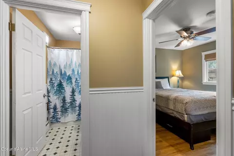Entry Way - 720 N 3rd Ave #5, Sandpoint, ID 83864 photo 1 of 3