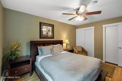 Bedroom - 720 N 3rd Ave #5, Sandpoint, ID 83864 photo 4 of 4
