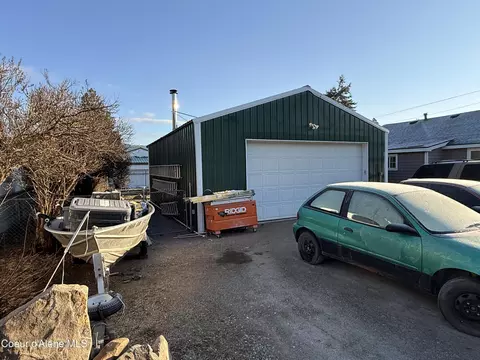 Exterior - 208 S 6th St, Pinehurst, ID 83850 photo 6 of 6