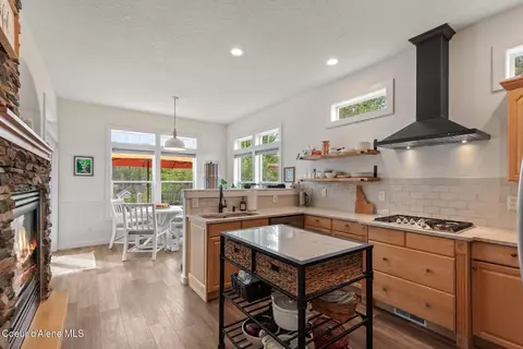 Kitchen - 5326 E Shoreline Dr, Post Falls, ID 83854 photo 3 of 3