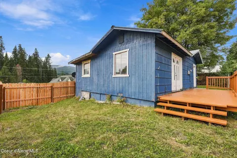 Exterior - 660 Maple Ave, Priest River, ID 83856 photo 7 of 9